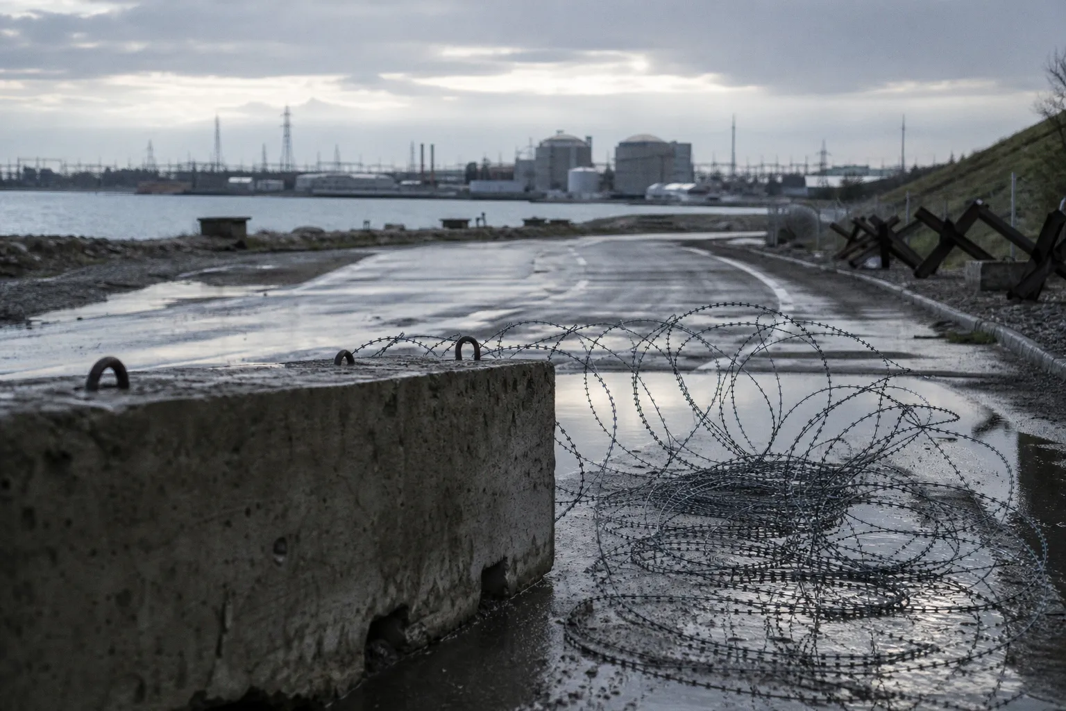 Global Turmoil and Strategic Maneuvers: A World on Edge